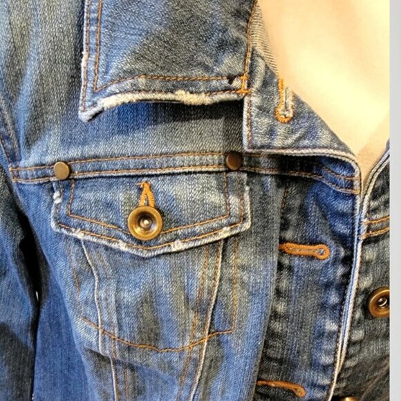 INC Classic Style Denim Jean Jacket Distressed Look in Size Medium - Picture 4 of 5